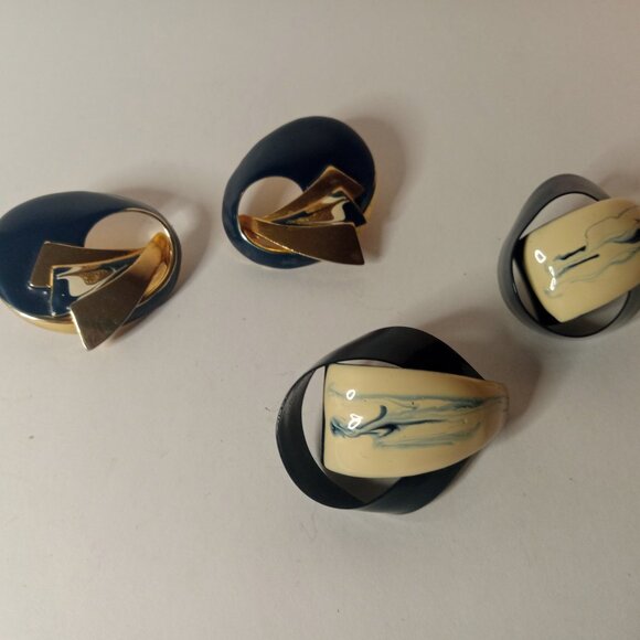 2 pairs Totally 80s Vintage Enamel Earrings Navy - Picture 11 of 11